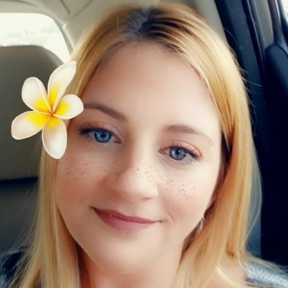 Meet your Posher, Dannielle - Picture 1 of 1